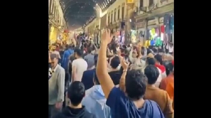 صہیونیوں کے خلاف اعلان جہاد کے نعرے دمشق کے سب سے بڑے بازار میں