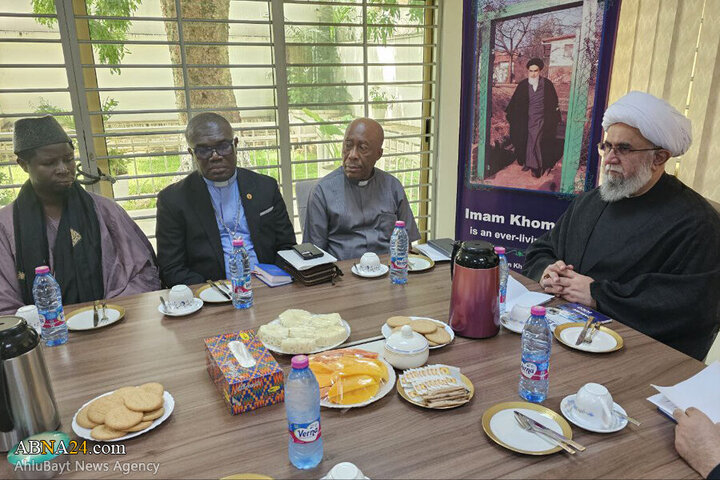 Photos: Ayatollah Ramazani attends Interfaith Dialogue meeting held in Ghana